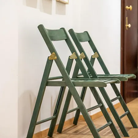 5 Guests - Modern With Balcony Apartamento *