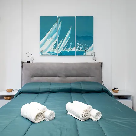 Apartamento 5 Guests - Modern With Balcony *