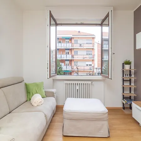 Апартаменты 5 Guests - Modern With Balcony *