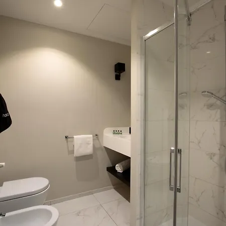 Daplace - Corso Monforte Gasthuis 3*