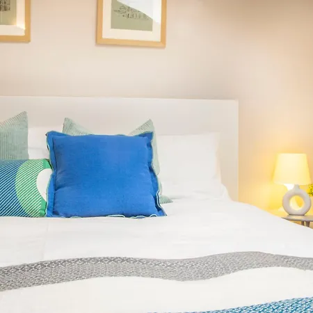 Small Island In Apartman