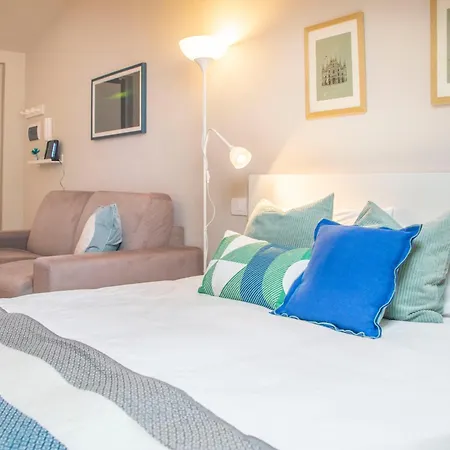 Small Island In Apartman *