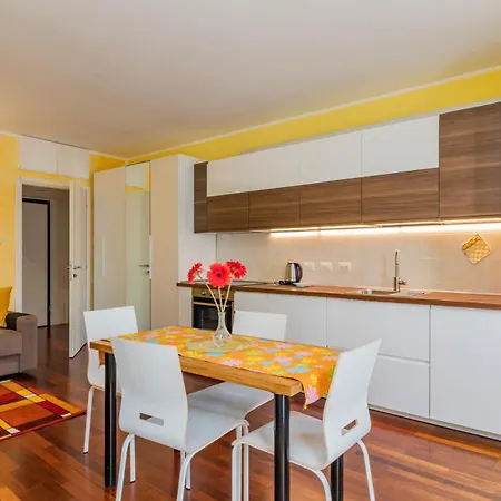 Xenia - Cozy 10 Min From Linate Apartament Mediolan