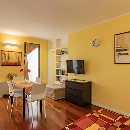 아파트 Xenia - Cozy 10 Min From Linate