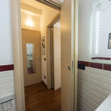 Casa Bullona Bilocale Tranquillo Ottima Posizione Milão
