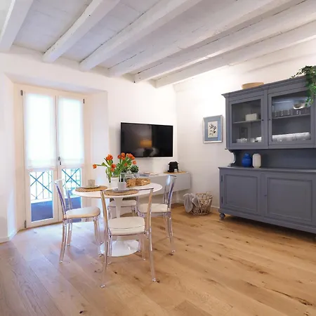 Porta Venezia Charming Апартаменты *
