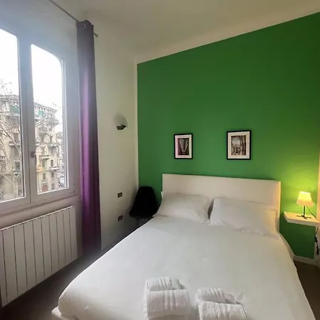 Florence Place Apartament *