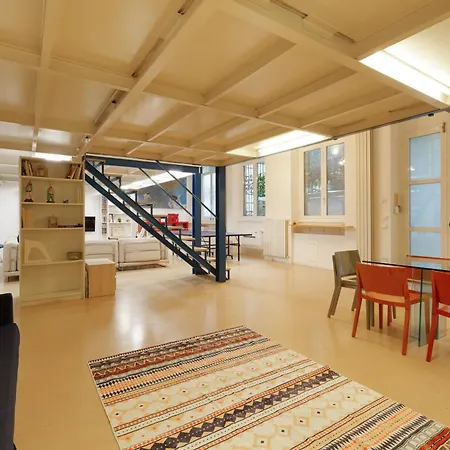 Sant'agostino - Charming Retreat 210m From M2 * Milano