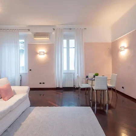 Xenia - Elegant Two-room In Porta Venezia Milão