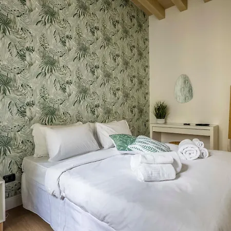 Luvi - Pollaiuolo Apartman *