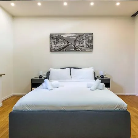 Comfortable 3 Bedrooms Few Steps From Duomo ميلان