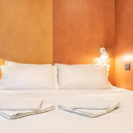 Rainbow Colorful By Station Apartment