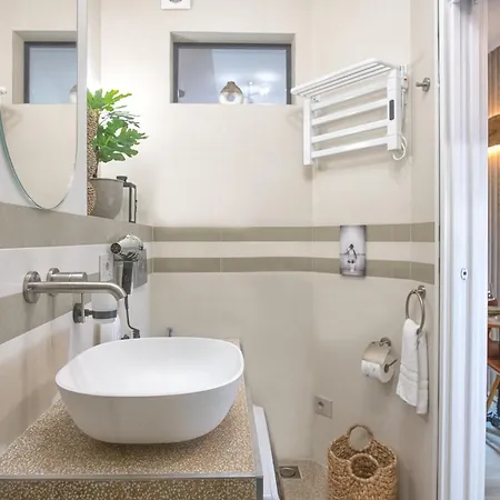 Woodstock Deluxe By Station Milano