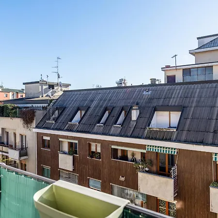 Apartment Bright Loft - Free Private Parking Milan