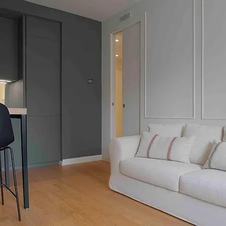 Design In The Center Of Apartman Milánó