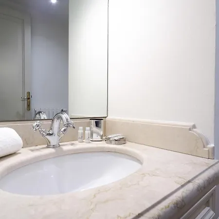 Apartamento Contempora Serviced - Quadrilocale Pta Vercellina Milán