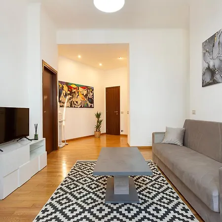 C. Buenos Aires - Stazione Apartman Milánó