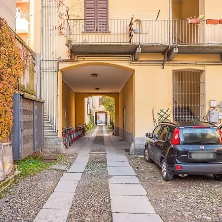 Spazioso Loft Imbonati6 Apartment