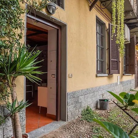 Spazioso Loft Imbonati6 Apartment