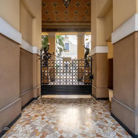 Life Is Beautiful Porta Romana Apartment