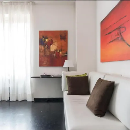 Arco Della Pace -4 Bed Lägenhet