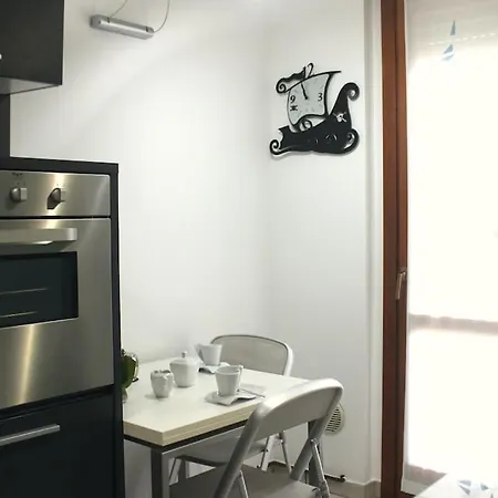 Apartment Parking + Balcony Accogliente Bilocale