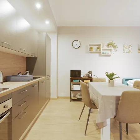 Guesthost - Affori M3 Modern And Cozy Apartment *