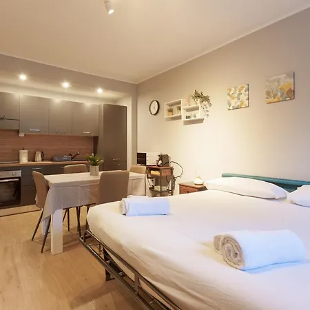 Apartment Guesthost - Affori M3 Modern And Cozy