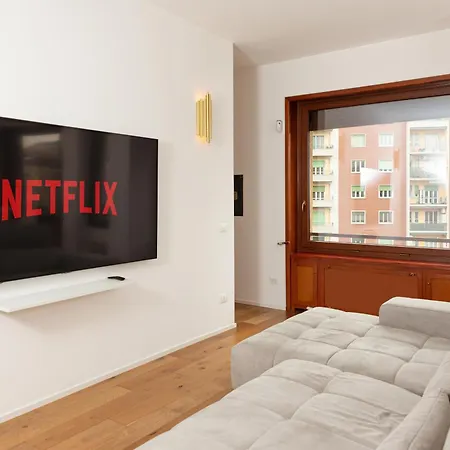 Free Parking - 5 Star - Sauna Luxury Apartment Milan
