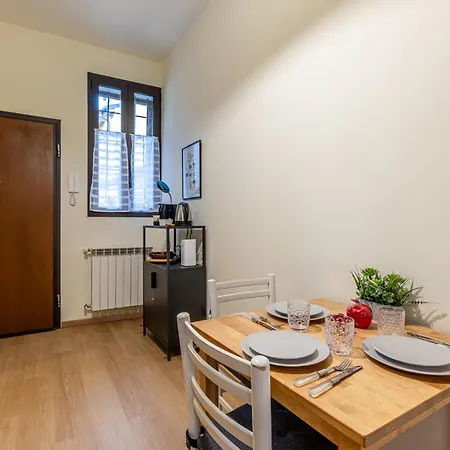Apartment Certosa Charme 10 Minuti Da San Siro E Rho Fiera
