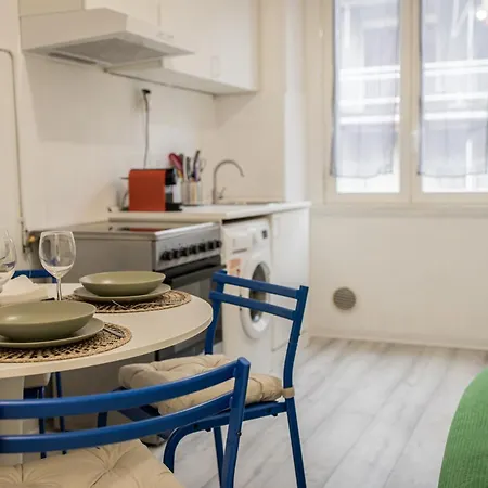 Apartment Fee4me Bright & Comfort In