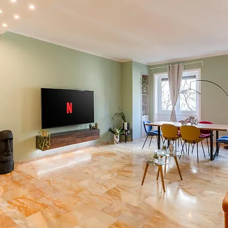 Chic Living - Porta Venezia Apartament *