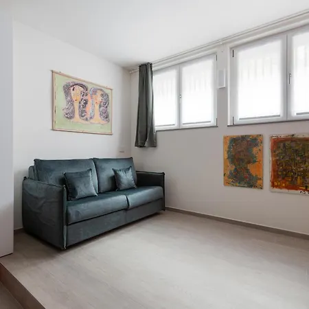 Guesthost - Spacious - 1,4km From Corso Buenos Aires Appartement *