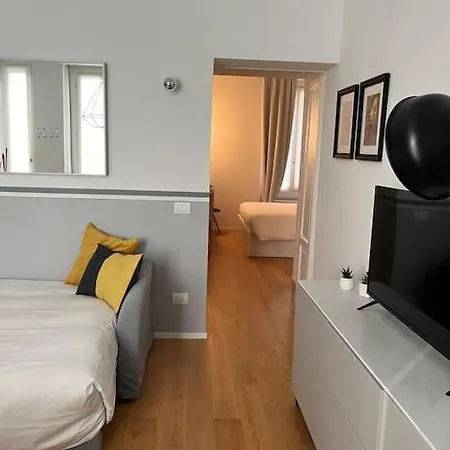 Apartament Bilocale Di Charme Mediolan