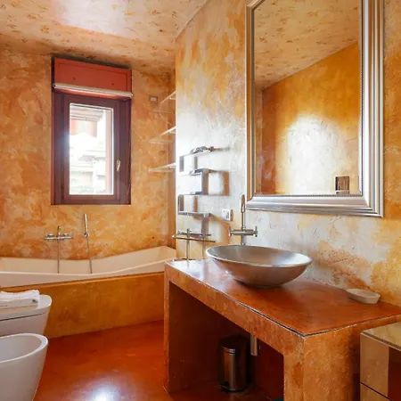 Bright With Balcony And Terrace Appartamento *