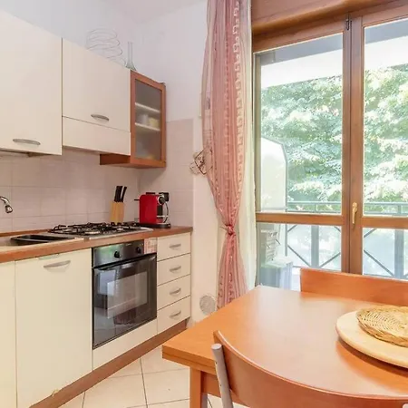 Elegante A 500 Mt Da M4 Con Wifi E Ac Appartement *