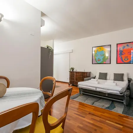 Ihost - Lattanzio 11 * Milano