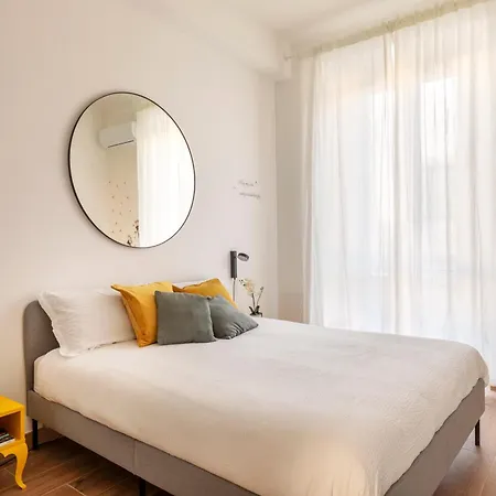 The House Of Dandelions - Duomo In 15min By Metro M3 Apartment *