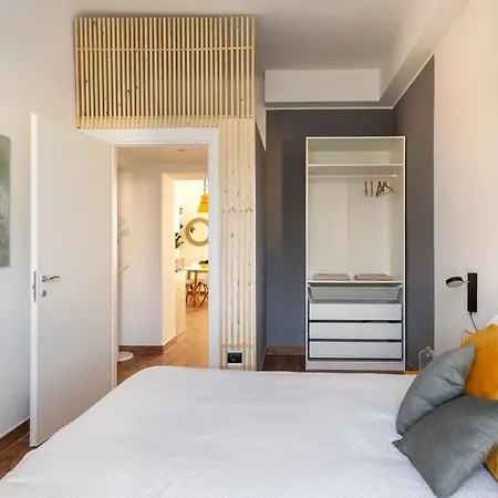 Apartment The House Of Dandelions - Duomo In 15min By Metro M3