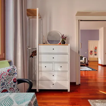 Appartement Ample With Private Parking