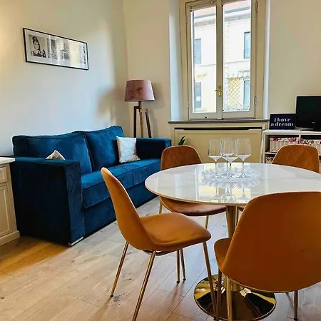 Stylish Boutique Next To Duomo Apartment