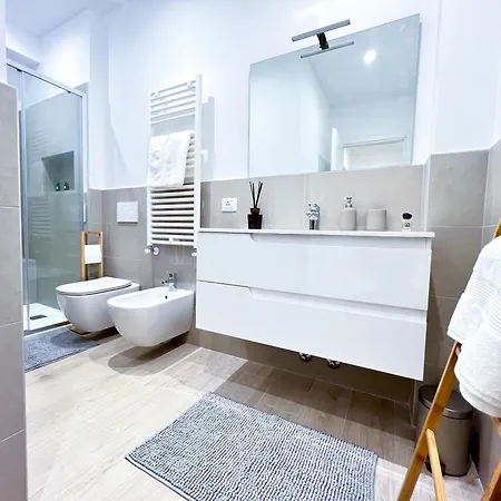 The Boutique - Hebrew Quarter 4*