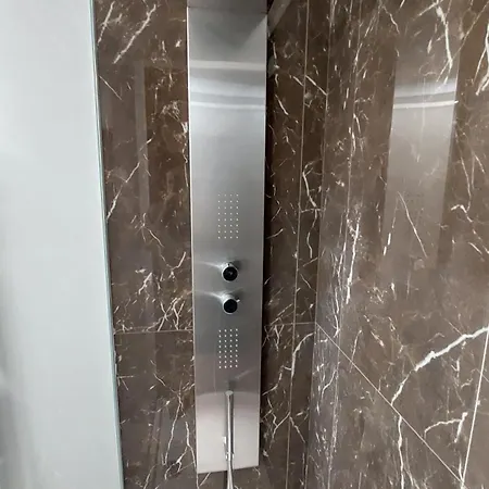 Moderno Tra Stazione E Loreto Apartment