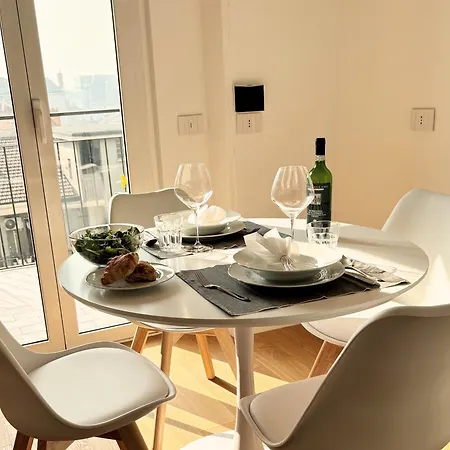 Loreto Penthouse * Милан