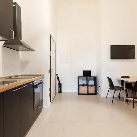 Apartmán Guesthost - Cozy Corner With Balcony And Private Garage! *