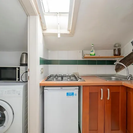 Apartamento Xenia - Luminous At Navigli Tram Theme Milán