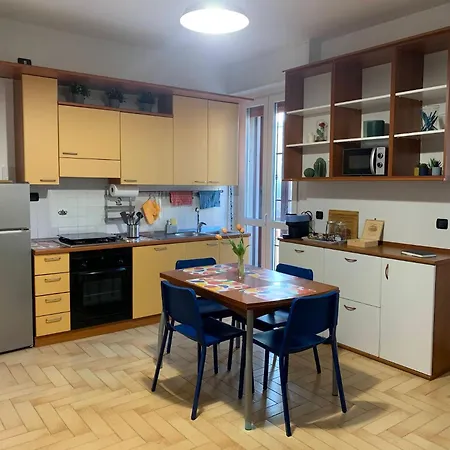 Apartamento Metro Milão