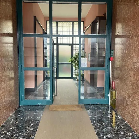 La Milanese Isola - Modern Flat Next To Metro Apartment Milan