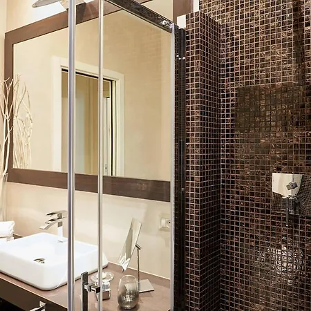 Monfort Apartment *