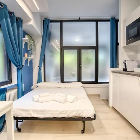 Suzzani 273 - Interno B1